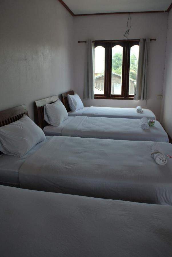 Mama Leurth Sunset Guesthouse Ban Dondét Habitación foto